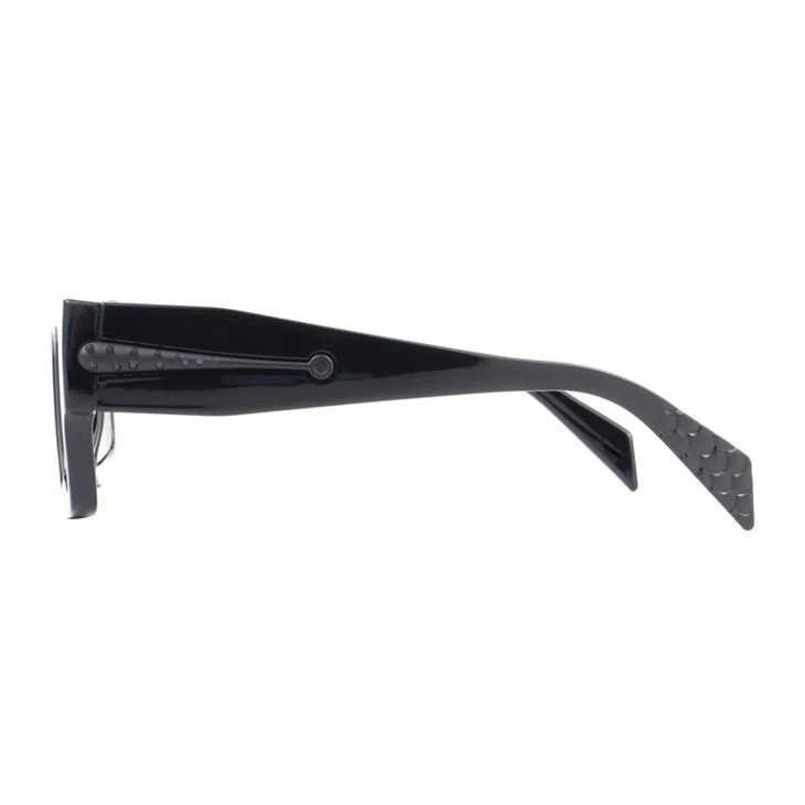 Viking Spikes Retro Rectangle Fashionable Sunglasses 490733